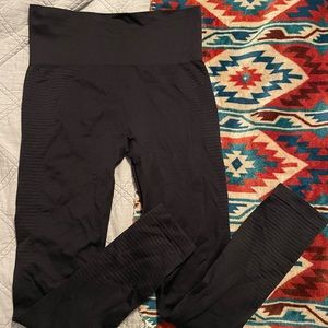 CRVS Seamless leggings with booty scrunch